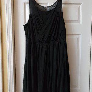 Fun, sassy Torrid knee length dress.